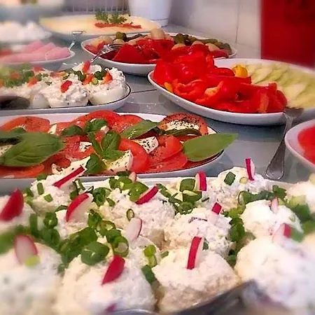 Great Polonia Center Апарт-отель Свидница